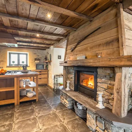 With Bubble Bath Sauna And Fireplace