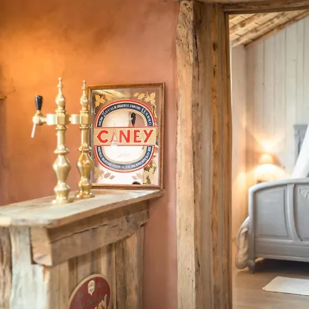 With Bubble Bath Sauna And Fireplace *