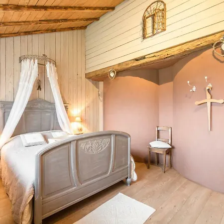 With Bubble Bath Sauna And Fireplace * Manhay